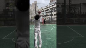 3Pシュートより後ろの線からシュート決めてみた #オセロ #バスケ