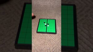 オセロに帽子を預けるシャンスク