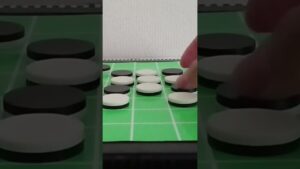 オセロ　自分が白なら次はここから攻める！⑤【やっちゃん】#shorts#short#遊び#日常#日常vlog#日常生活#癒やし#癒し#いやし#幸せ#最高#楽しい#日本#japan#勉強#思考#いいね